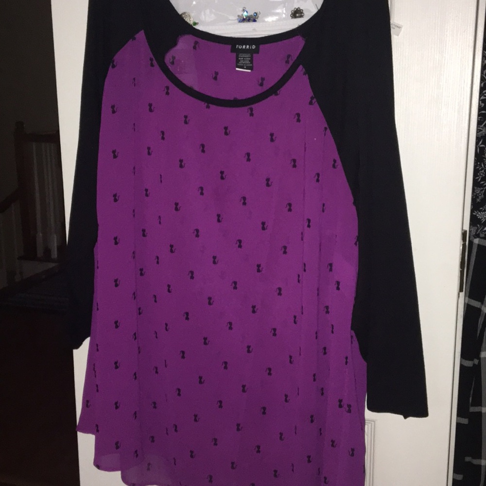 Torrid semi sheer cat print tunic
